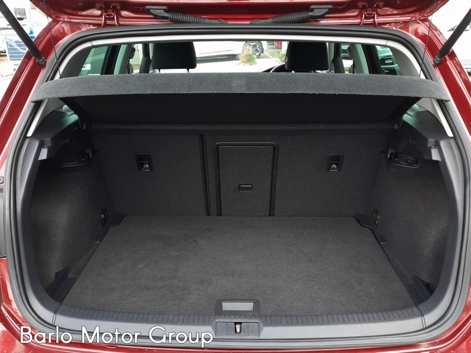 2019 Volkswagen Golf - image 19