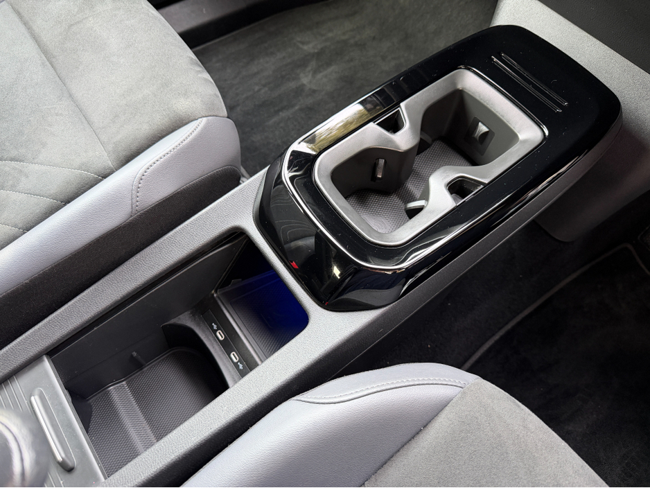 2022 Volkswagen ID.5 - image 19