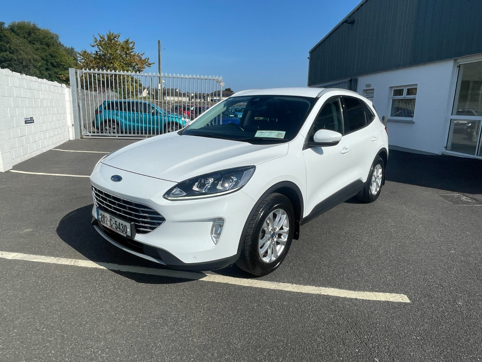 2020 Ford Kuga - image 4