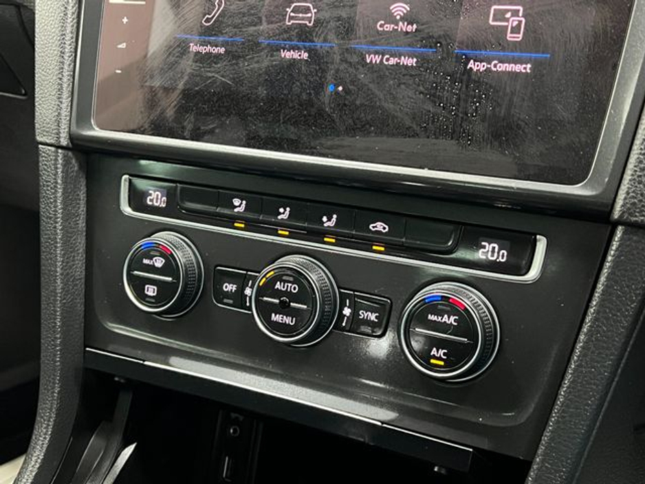 2019 Volkswagen Golf - image 22