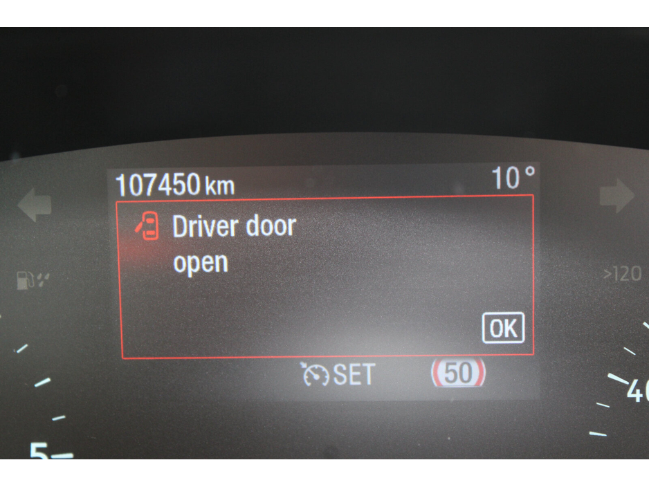 2020 Ford Focus - image 15