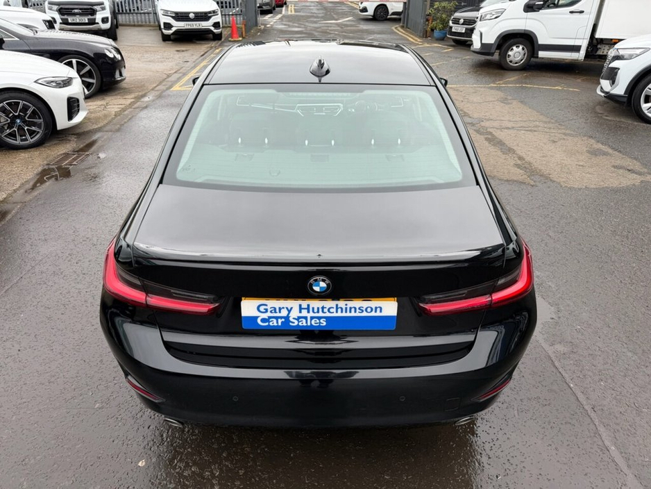 2021 BMW 3 Series - image 36