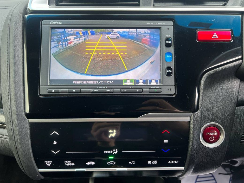 2016 Honda Fit - image 7