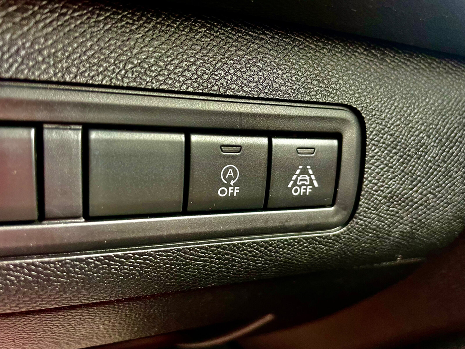 2018 Peugeot 308 - image 32