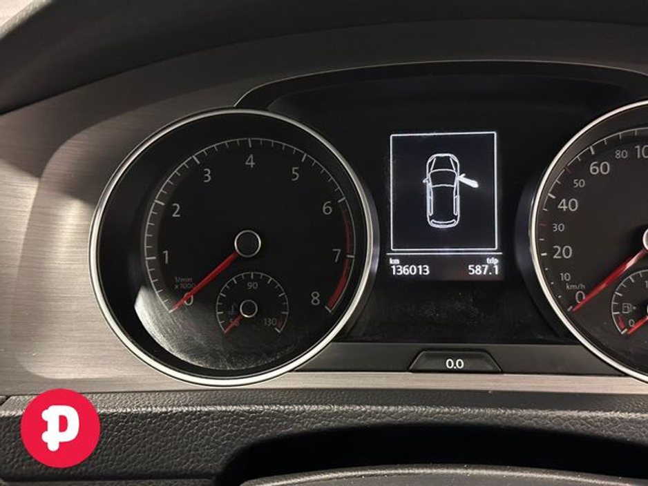 2016 Volkswagen Golf - image 5