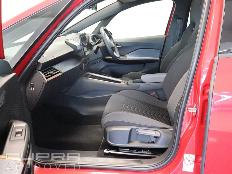 2023 Cupra Born - image 8