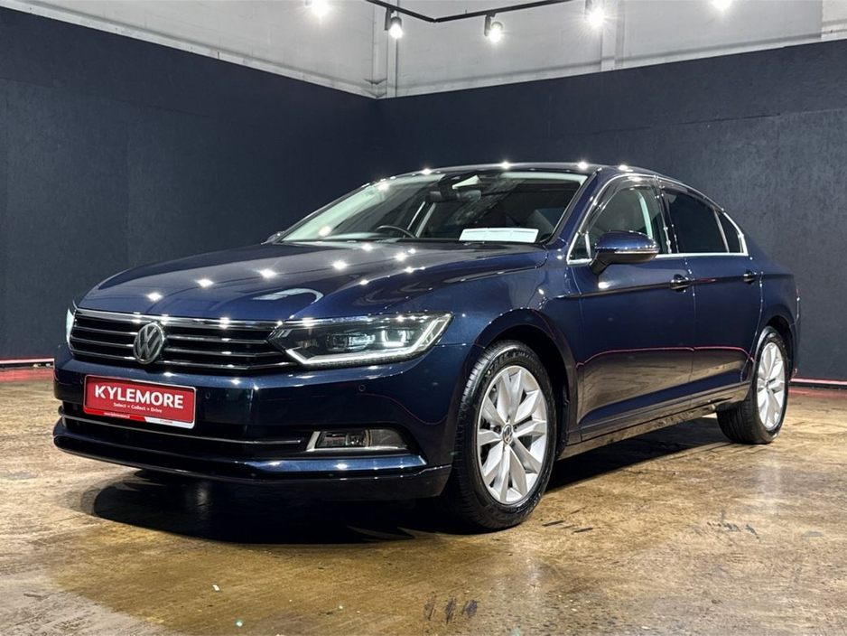 2016 Volkswagen Passat - image 7