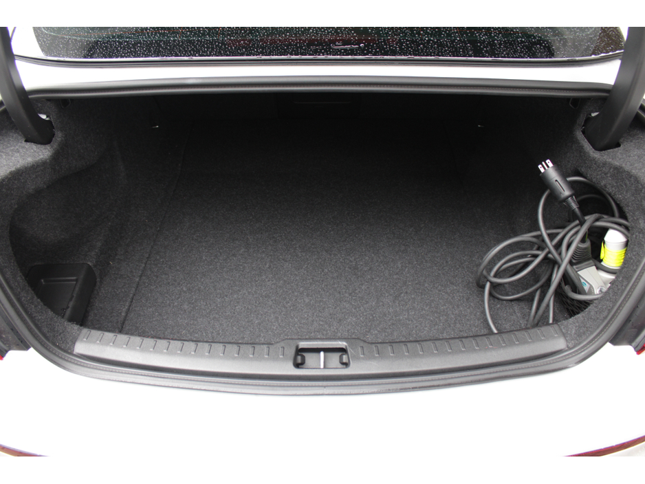 2020 Volvo S60 - image 25