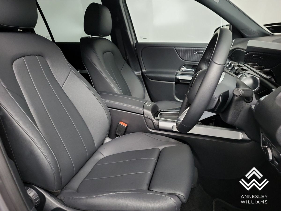 2025 Mercedes-Benz EQB - image 24