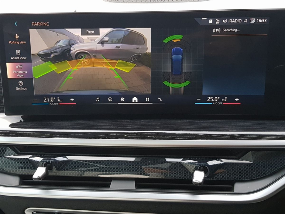 2025 BMW X5 - image 23