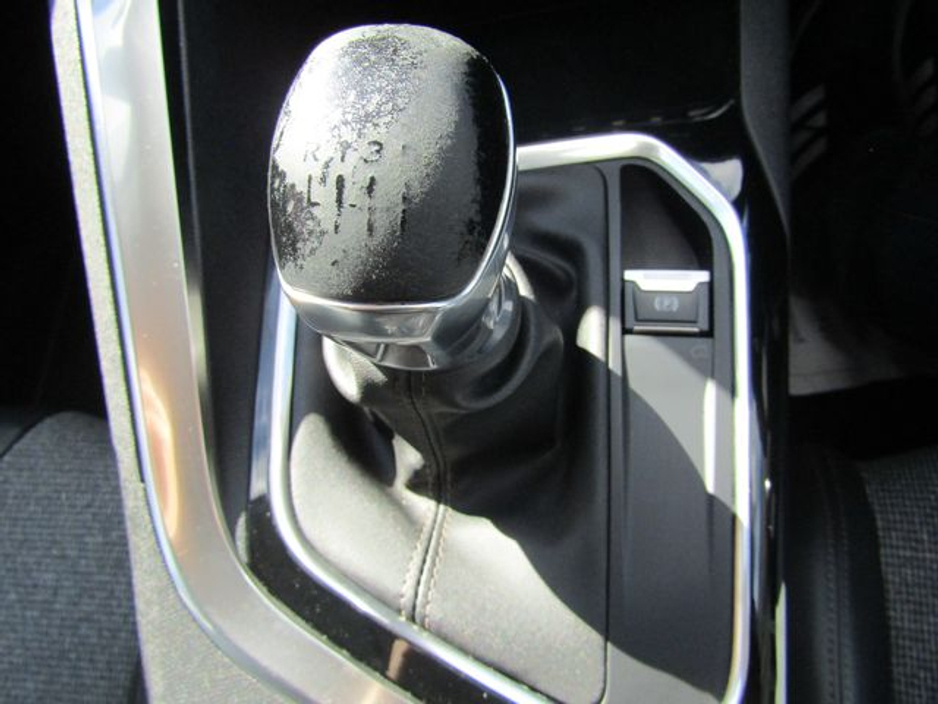 2018 Peugeot 3008 - image 33