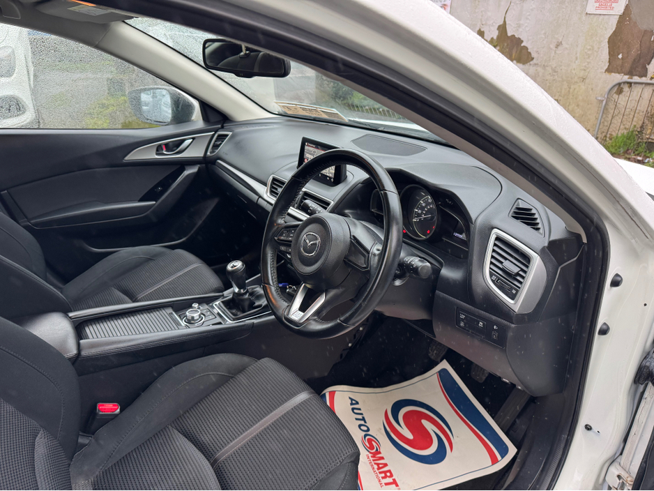 2017 Mazda Mazda3 1.5 SE NAV 105PS 5DR €9,900