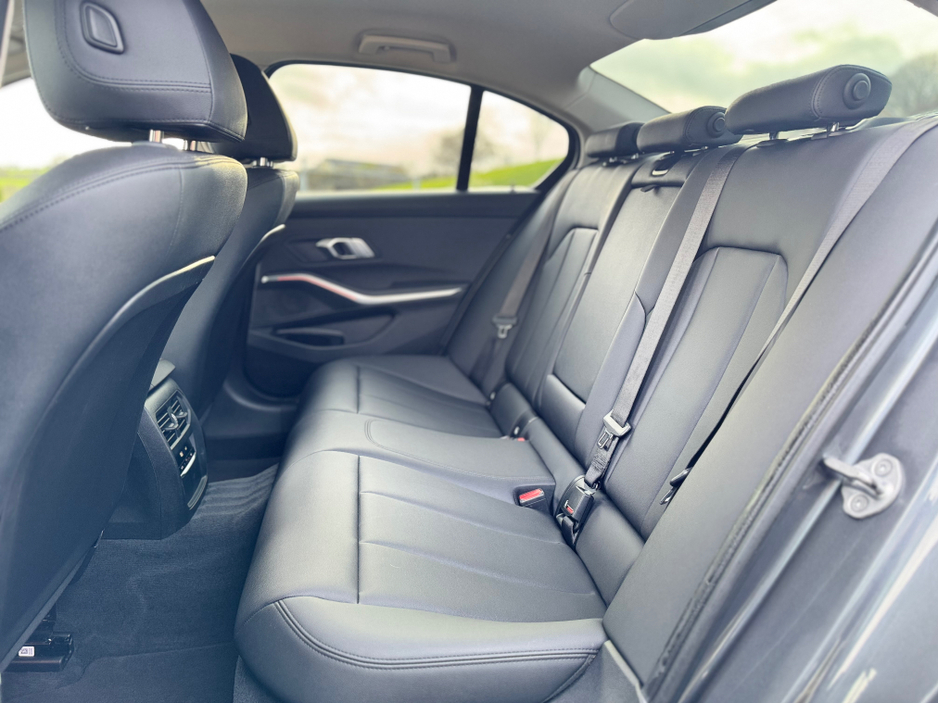 2021 BMW 3 Series G20 320D SE AUTO * BLACK PACK * €29,950