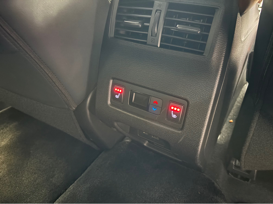 2024 Mitsubishi Outlander - image 14