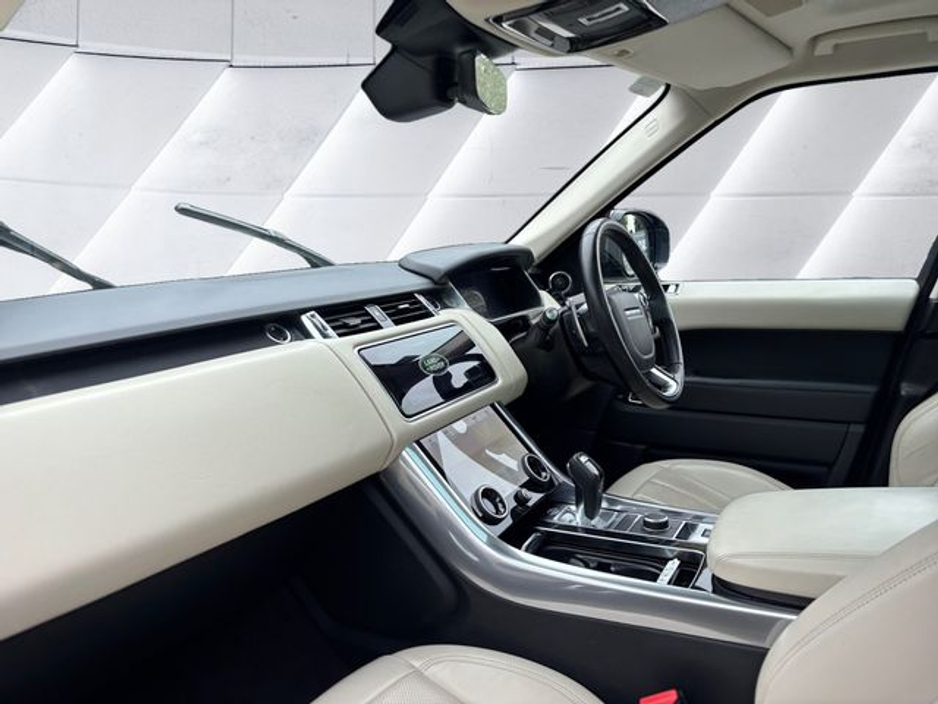 2021 Land Rover Range Rover Sport Range Rover SPO MY 21.5 2.0 SI4 Phev 404 €49,995