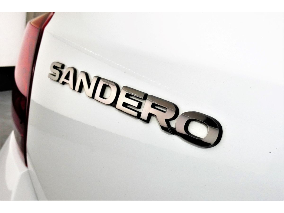 2015 Dacia Sandero Stepway - image 17