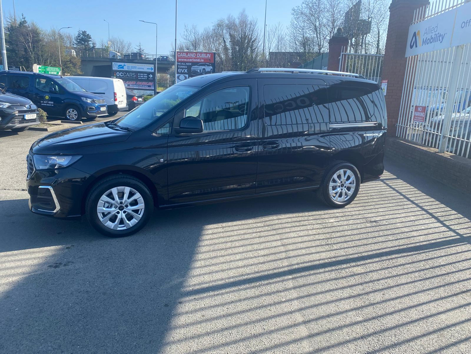 2026 Ford Grand Tourneo Connect Titanium Freedom Wheelchair Accessible Taxi €67,950