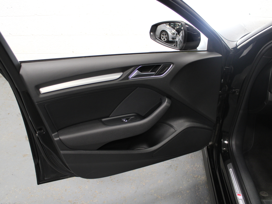 2018 Audi A3 - image 30