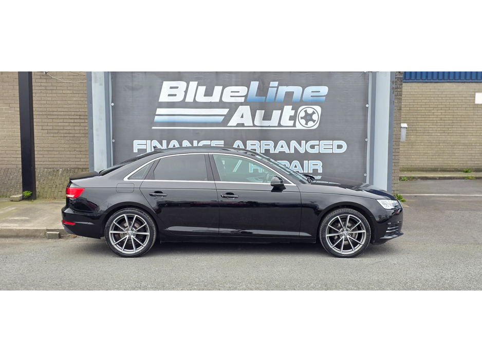 2017 Audi A4 - image 5