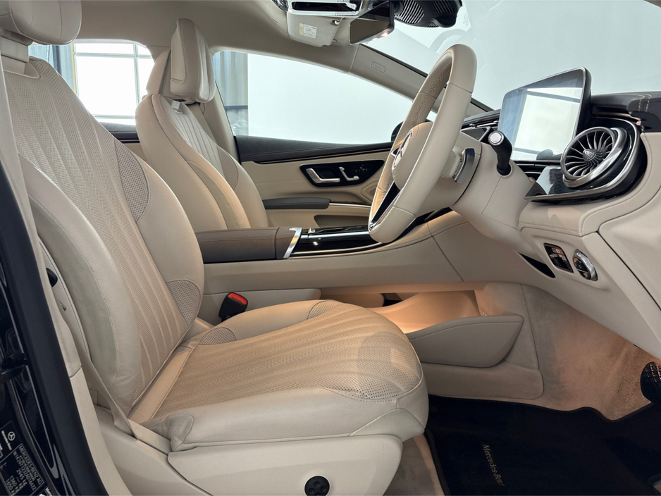 2023 Mercedes-Benz EQS - image 28