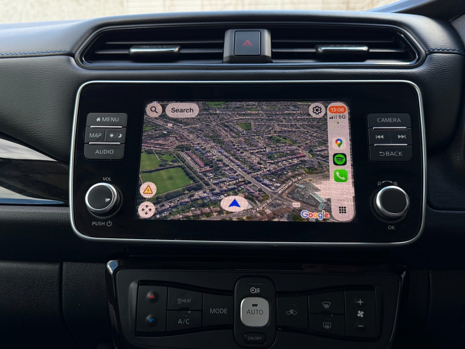 2024 Nissan Leaf - image 14