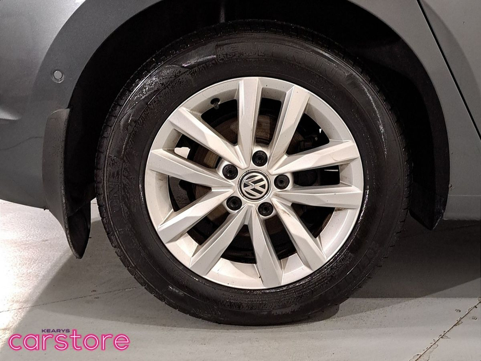 2016 Volkswagen Touran 2.0 TDI 150HP DSG Comfortline €18,880