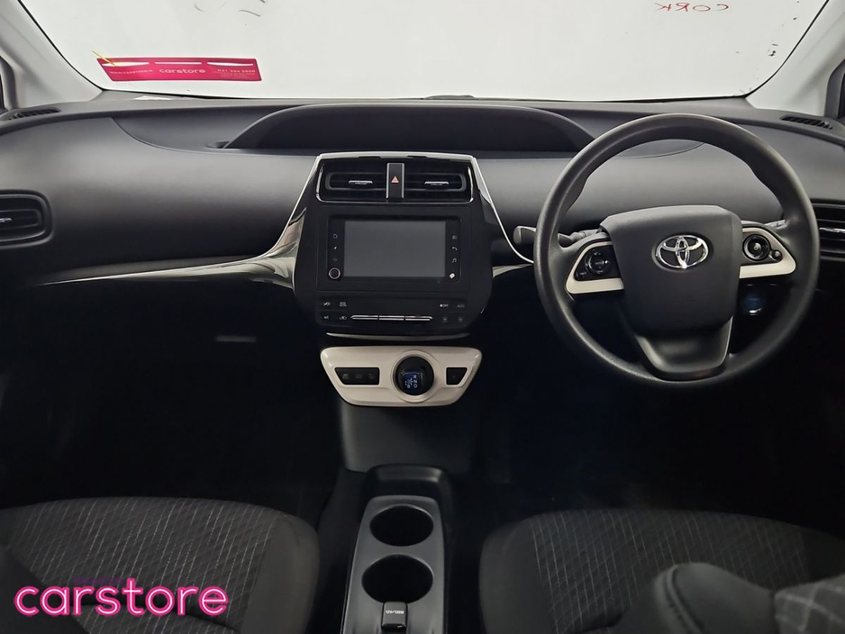 2017 Toyota Prius - image 11