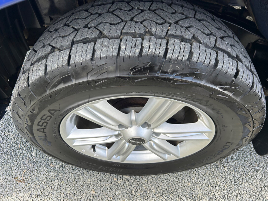 2019 Isuzu D-MAX - image 5