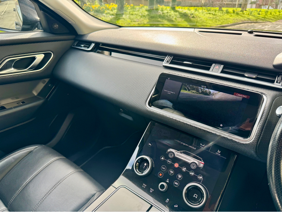 2018 Land Rover Range Rover Velar - image 20