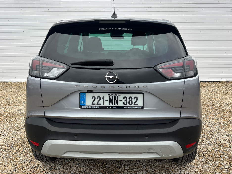 2022 Opel Crossland X - image 14