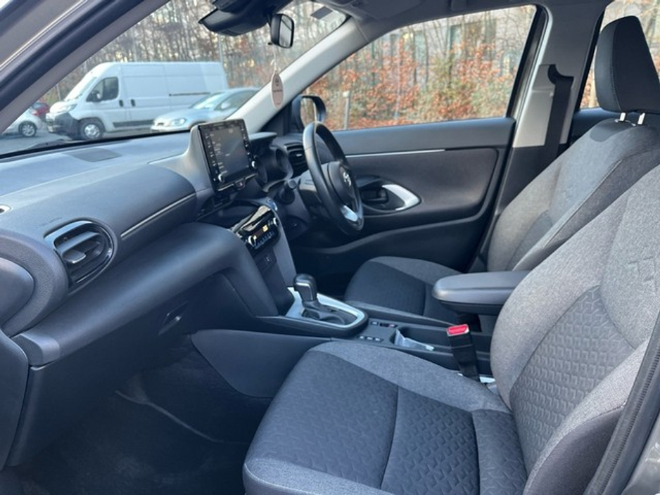 2024 Toyota Yaris Cross LUNA 4DR AUTO €28,950