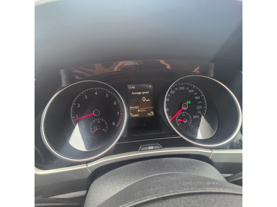 2016 Volkswagen Touran 1.2 TSI 110HP Trendline €15,950