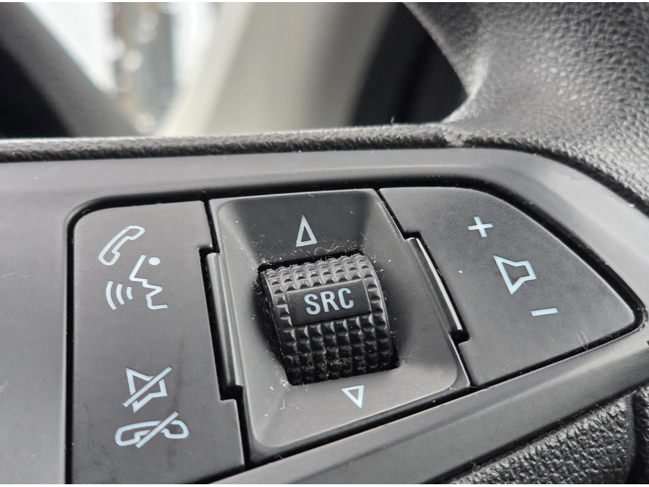 2019 Opel Astra - image 18