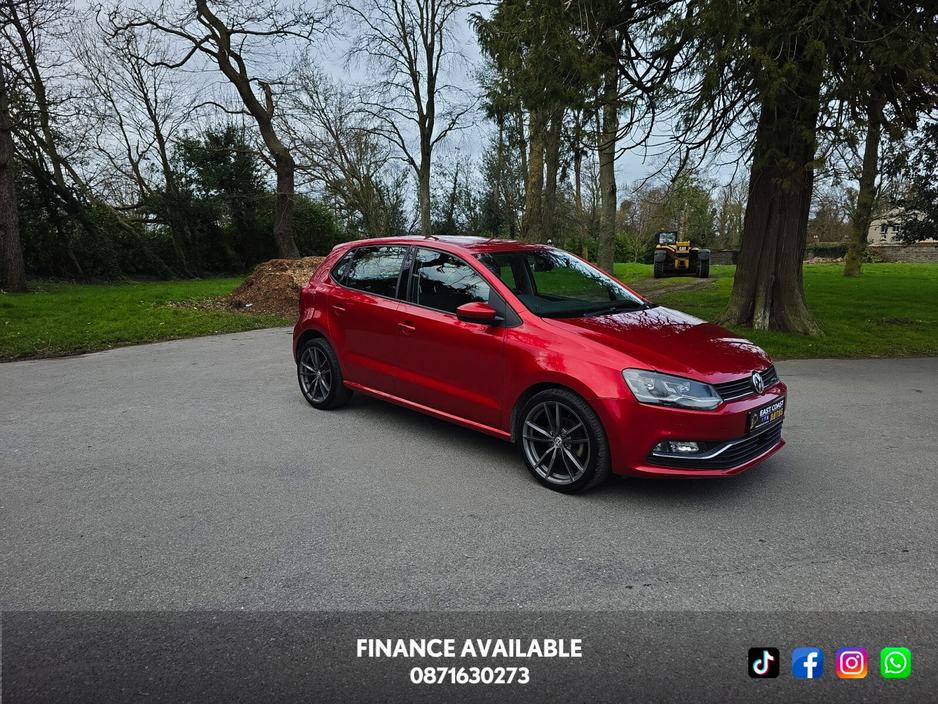 2017 Volkswagen Polo - image 2