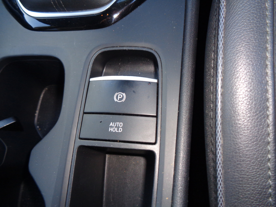 2022 Hyundai Tucson - image 8