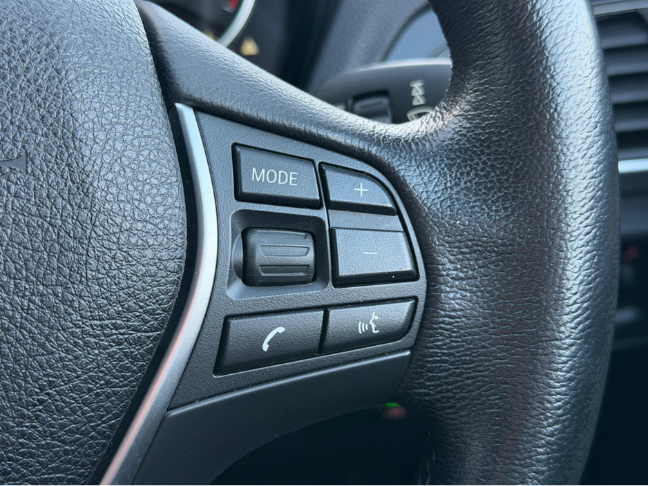 2017 BMW 1 Series - image 22