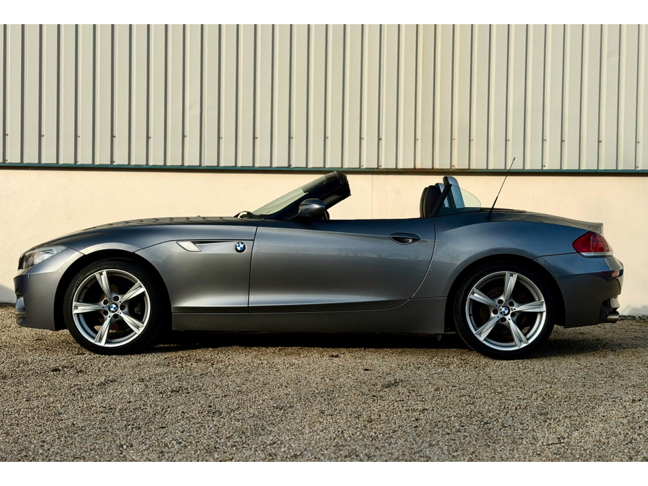 2012 BMW Z4 - image 3