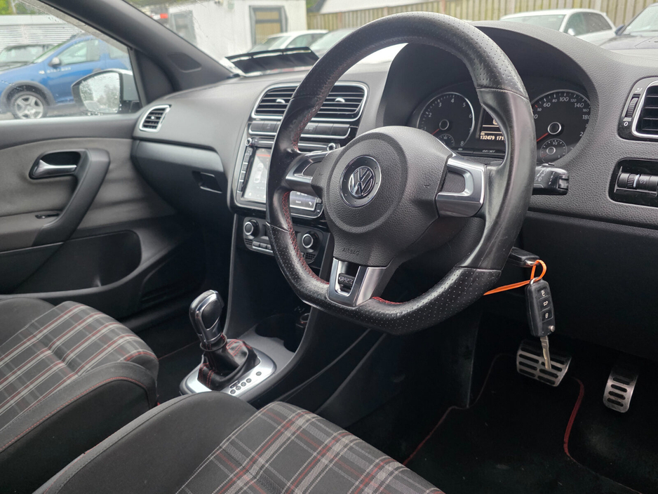 2012 Volkswagen Polo - image 15