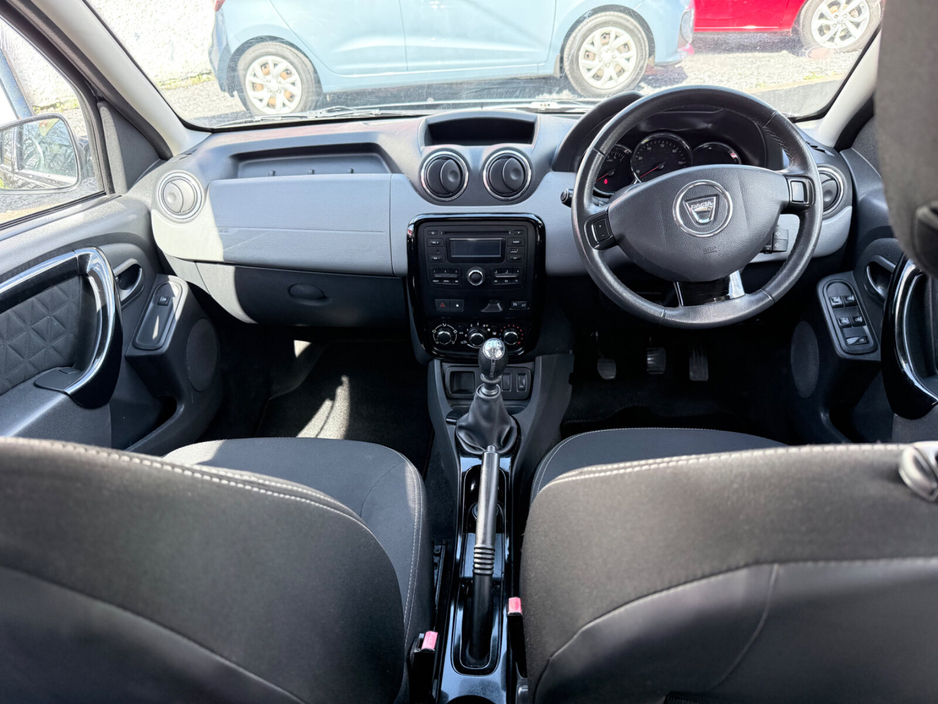 2016 Dacia Duster - image 11