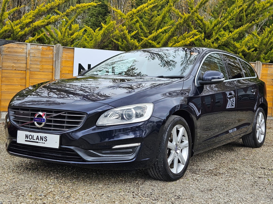 2016 Volvo V60 - image 3