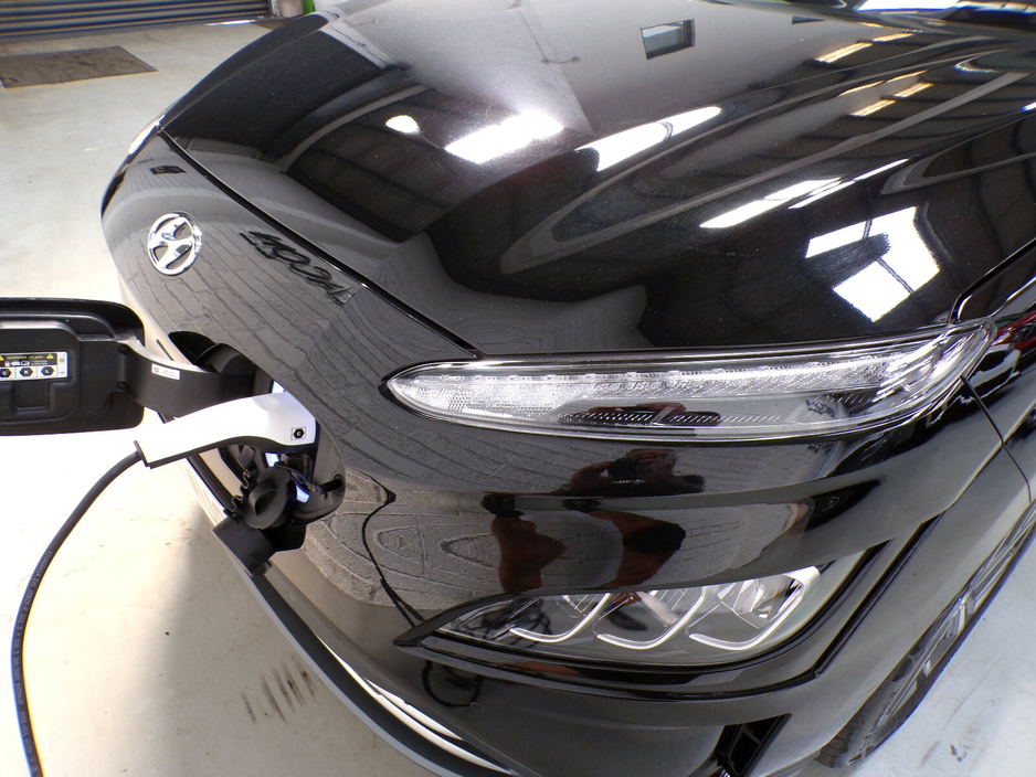 2022 Hyundai Kona 2022*ONLY 26,000 MILES*64KWH HYUNDAI KONA PREMIUM EV*484KM RANGE*FULL HYUNDAI SERVICE HISTORY*GRADED A BATTERY HEALTH WITH REPORTS*PREMIUM PACK*2 CHARGER*1 OWNER*FANTASTIC CONDITION SPEC Bluetooth,App €21,900