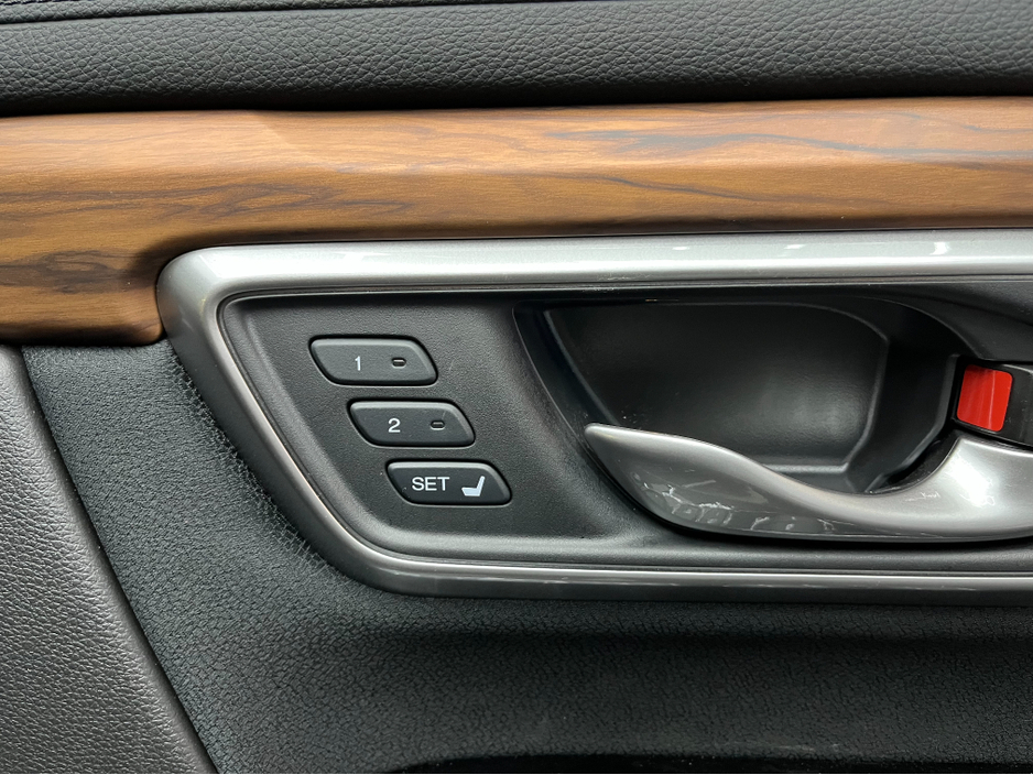 2021 Honda CR-V €32950 2021 HONDA CR-V HEV EX 2.0 AUTOMATIC / CRUISE CONTROL / REVERSE CAMERA / ELECTRIC MEMORY & HEATED SEATS / PADDLE SHIFTERS €32,950