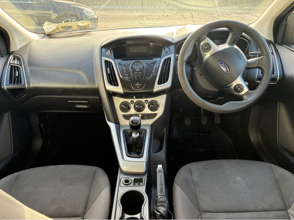 2012 Ford Focus - image 8