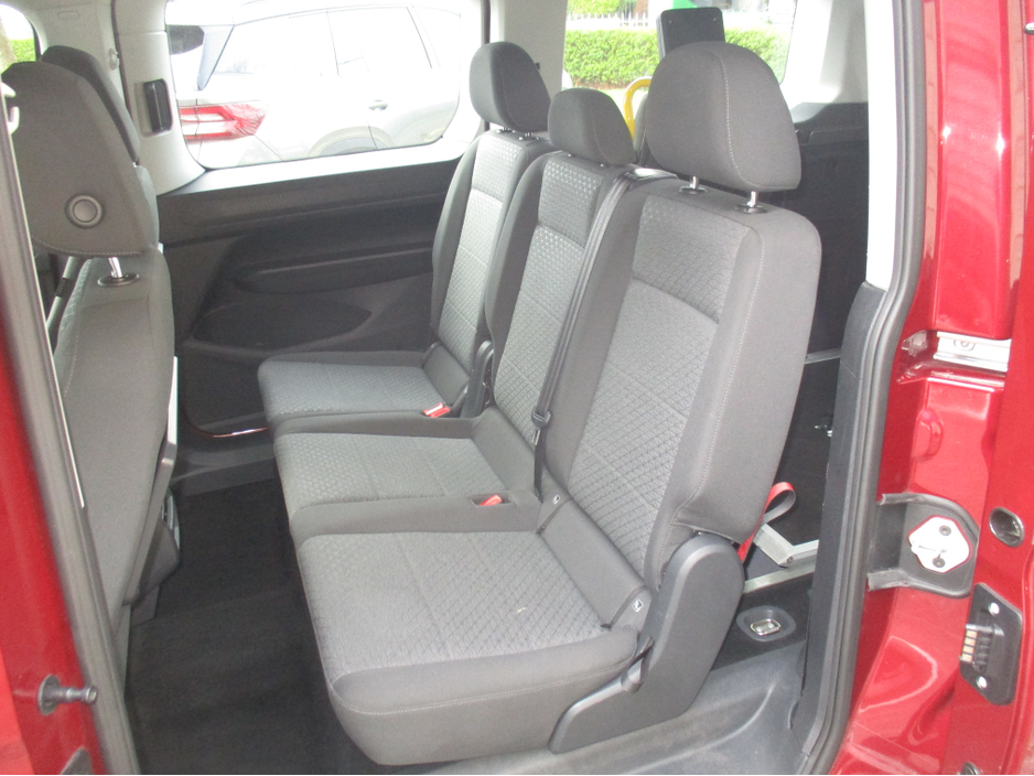 2023 Ford Tourneo Connect - image 7