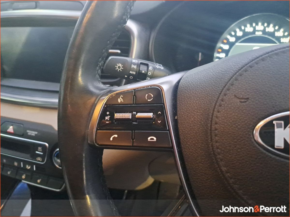 2019 Kia Sorento - image 25