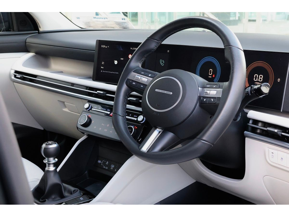 2025 Hyundai Tucson - image 9