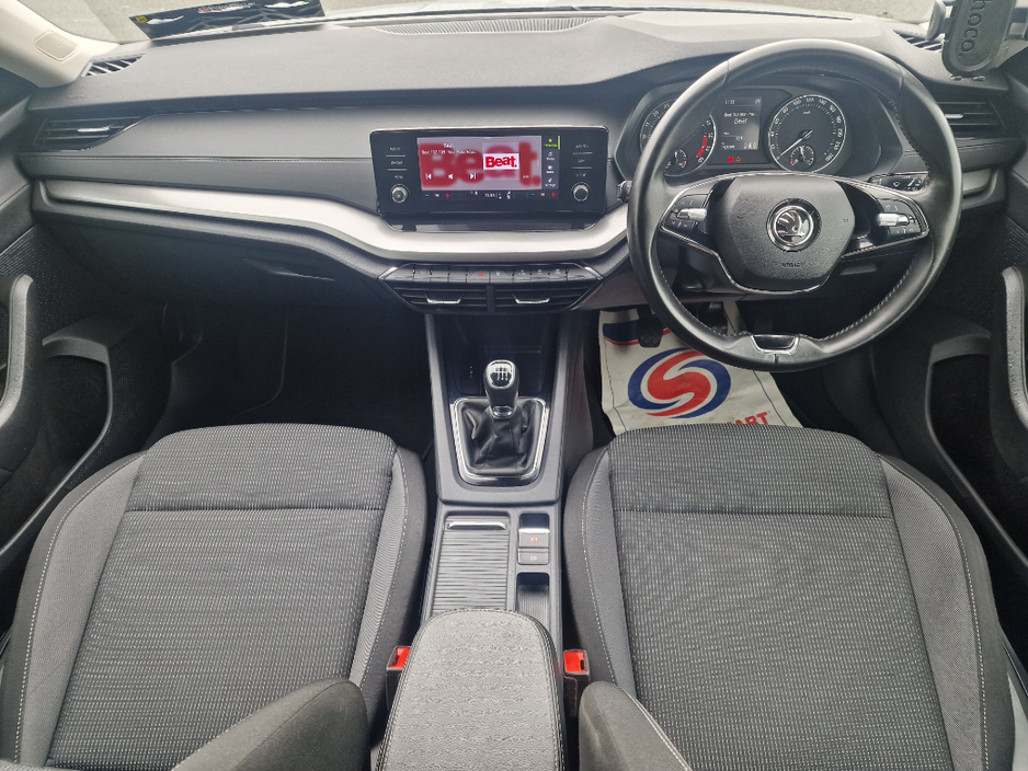 2021 Skoda Octavia - image 7