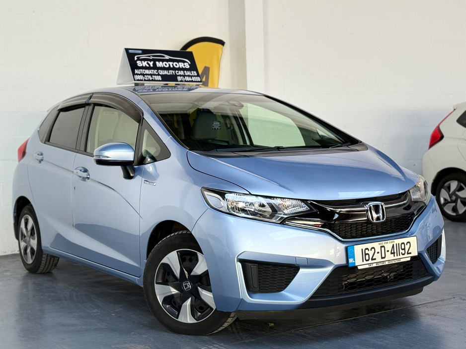 2016 Honda Fit - image 5