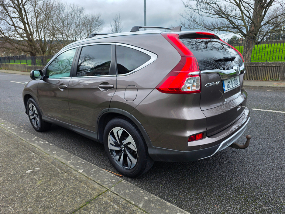 2016 Honda CR-V - image 6
