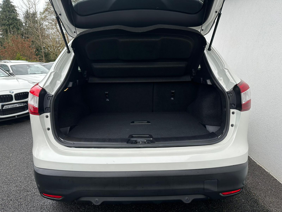 2017 Nissan Qashqai - image 32